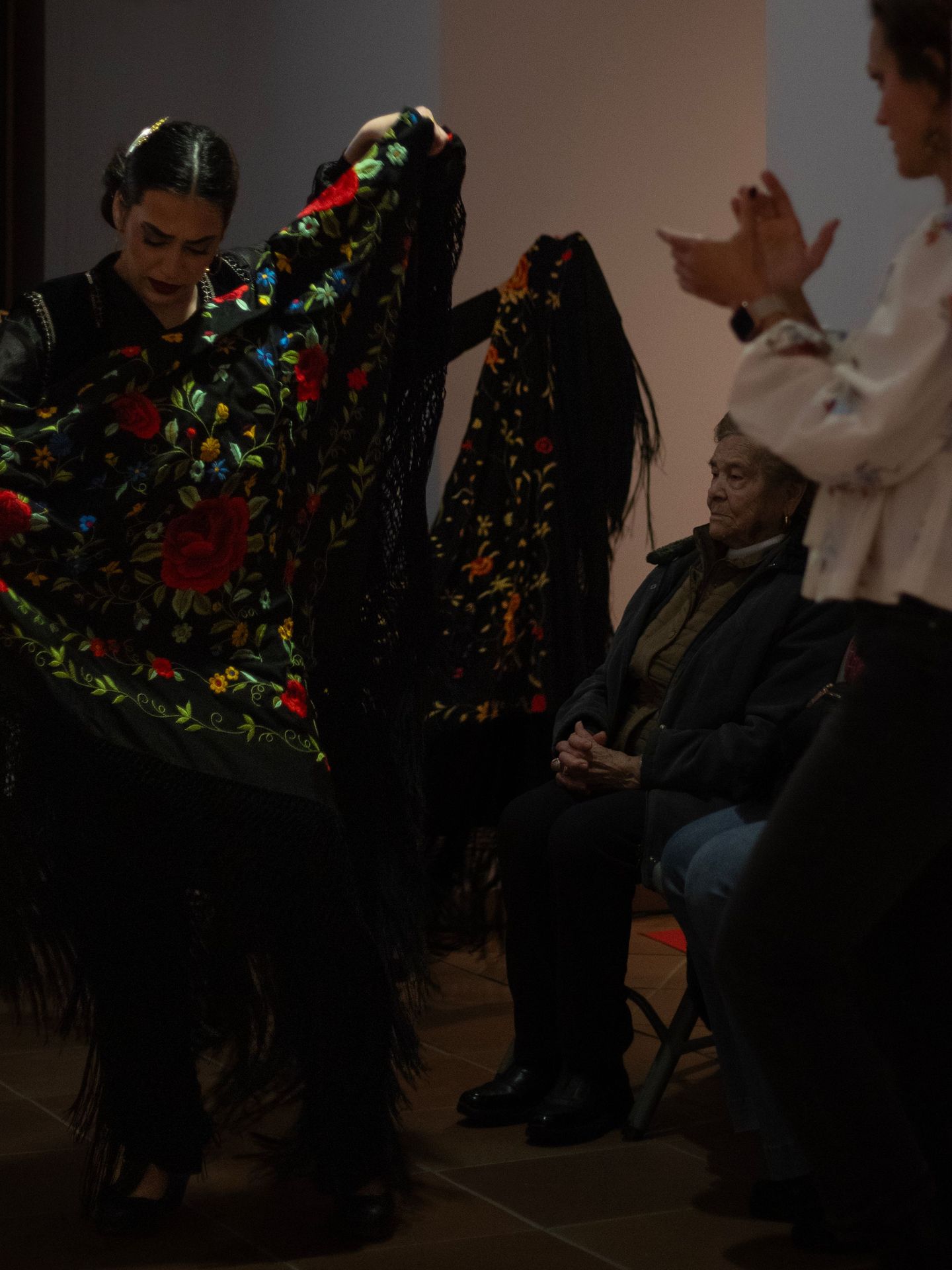 Foto seleccionada de galería Baile flamenco de la mano de Rocío, Escuela de danza, en la Pasarela de Flamenca Jaén 2026